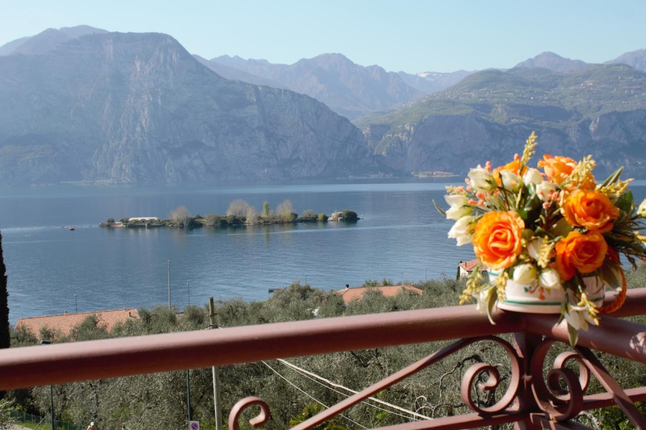 Camera Matrimoniale con Balcone Vista Lago