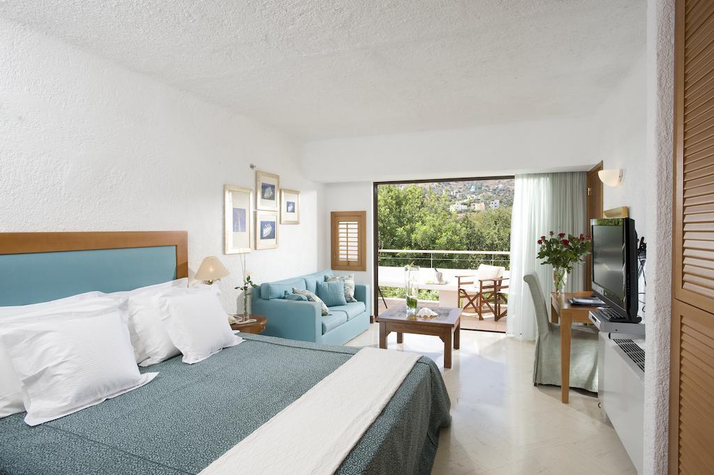 Chambres Familiales (2 Chambres & 2 Salles de Bains) - Vue sur Jardin