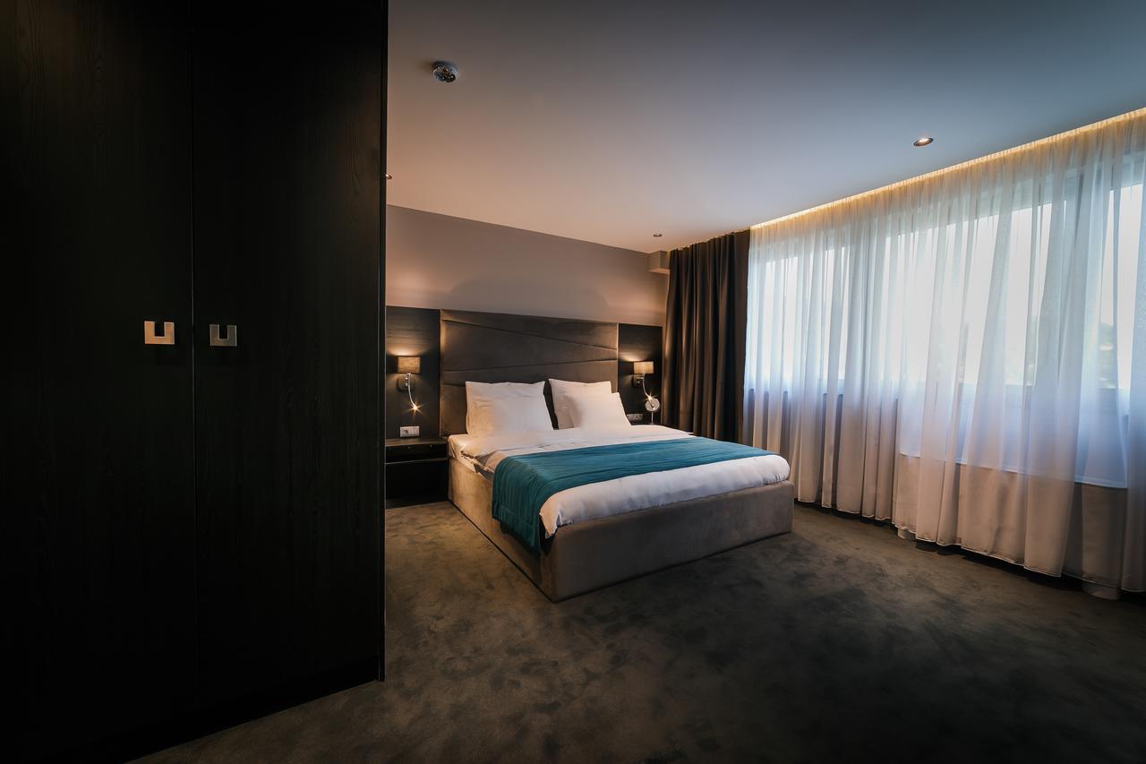Deluxe Zimmer mit Kingsize-Bett