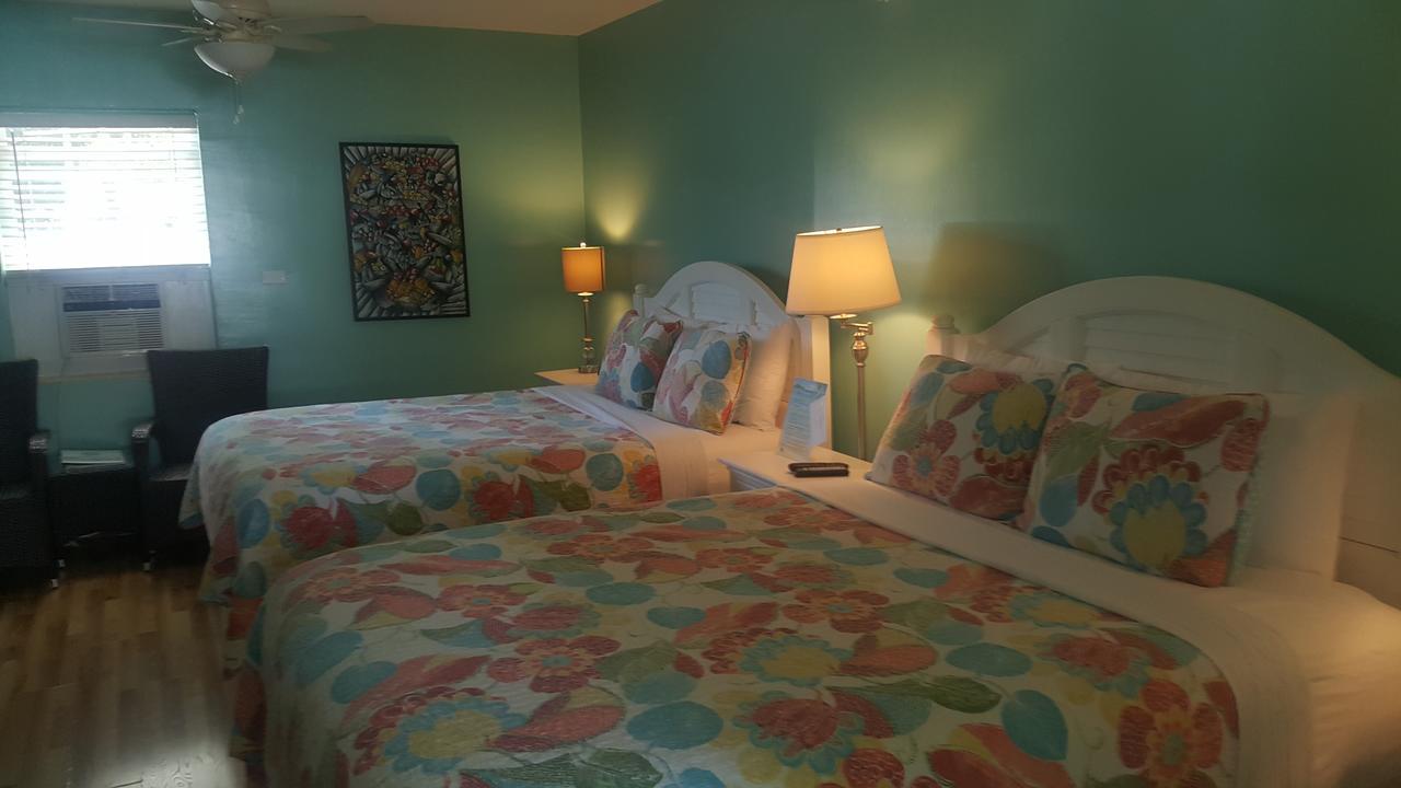 Queen Room Two Queen Beds Unit C12