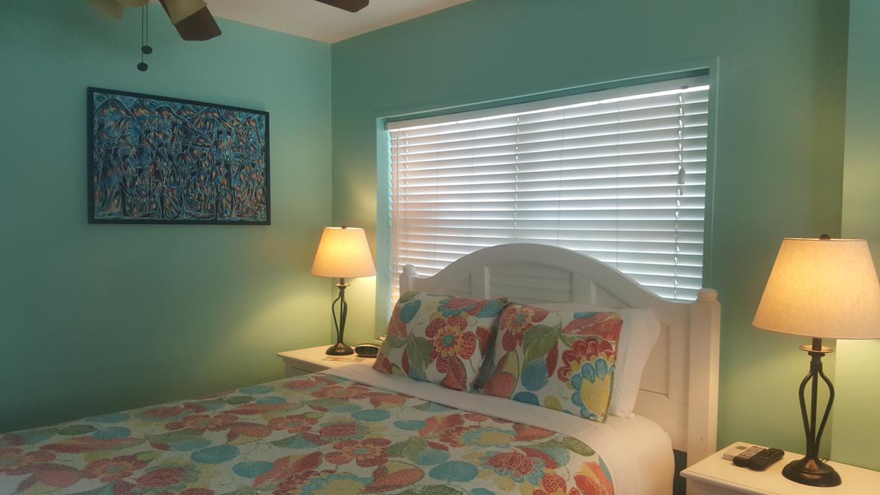 Queen Room Two Queen Beds Unit C11