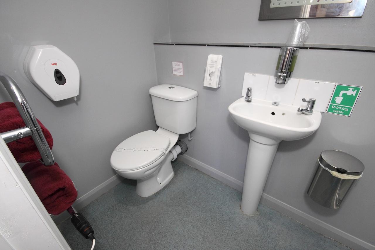 Double Room,1498716268:JPEG