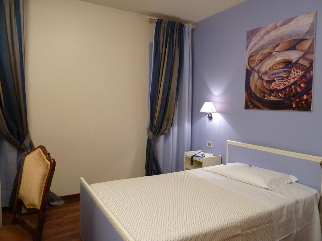 Comfort Single Room