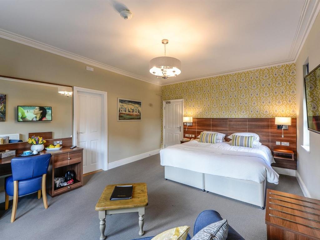 Superior King Room