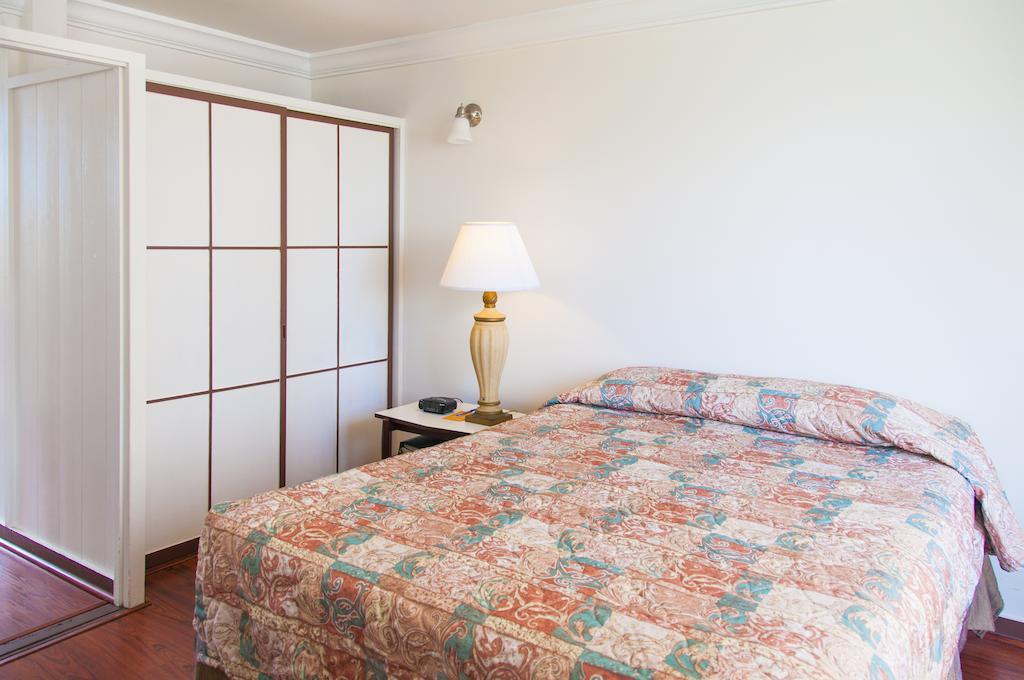 One-Bedroom Quad - Non Refundable