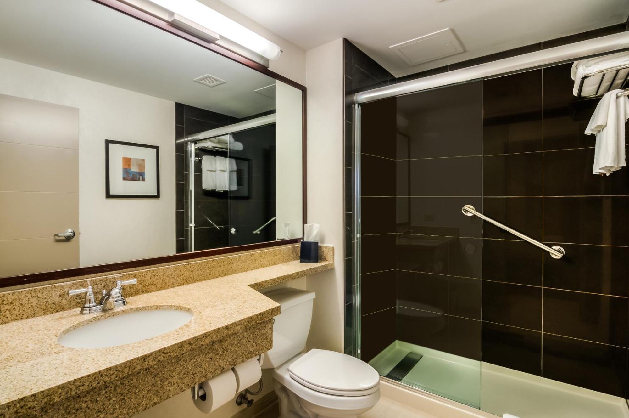 Queen Studio Suite