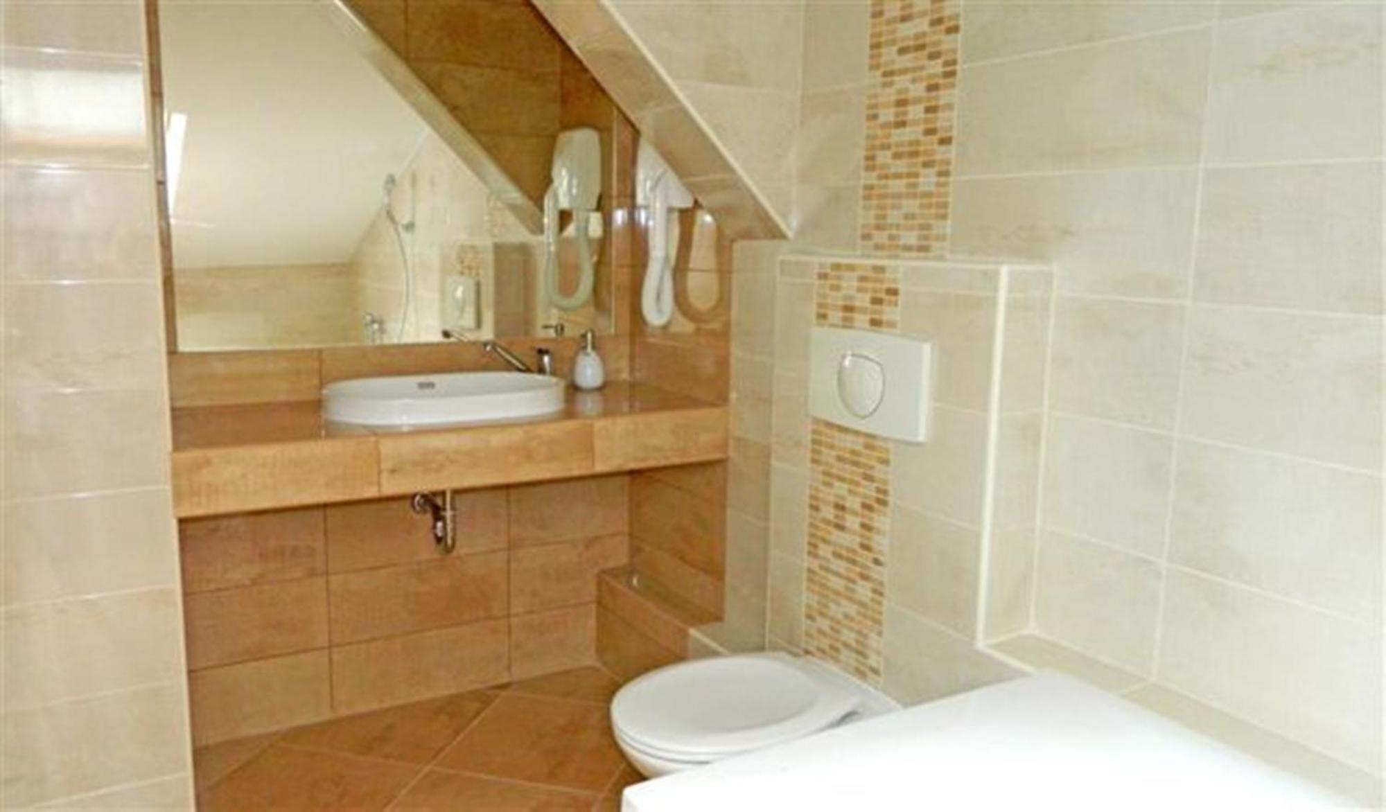 Economy Double or Twin Room