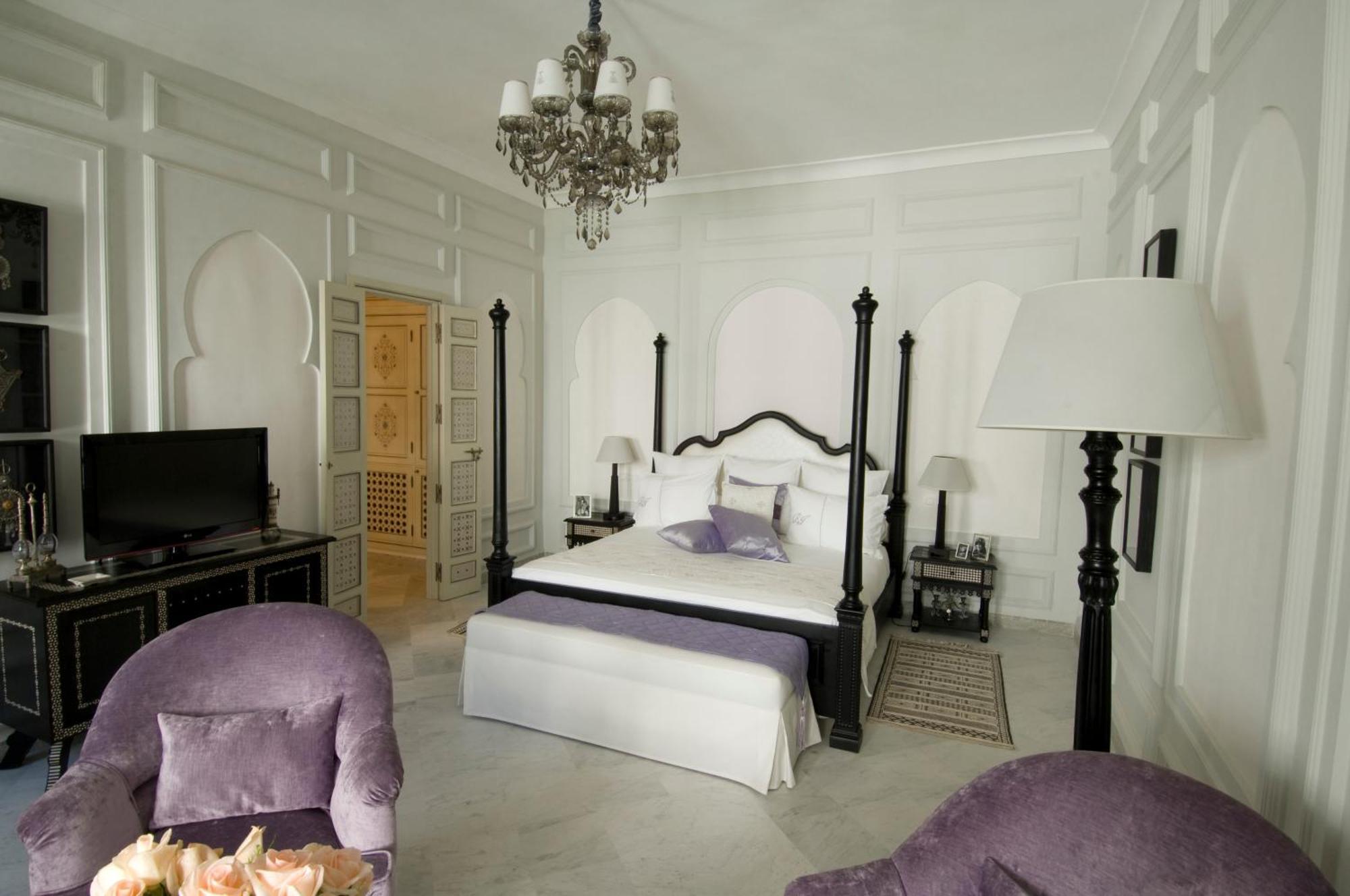 Aliya Deluxe Suite