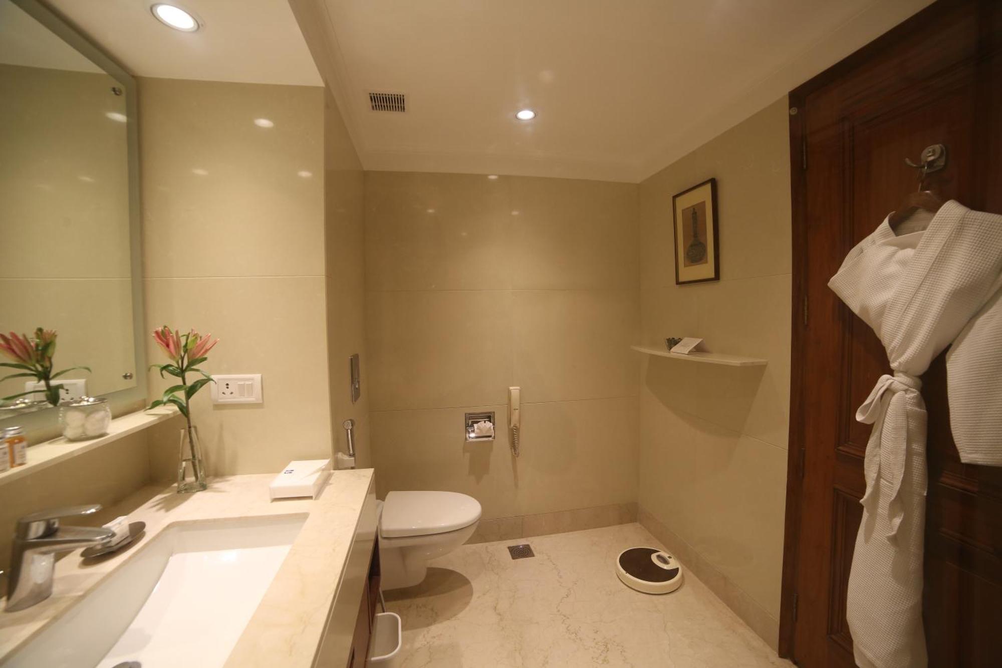 Deluxe Room 2021-2022,682578789:JPEG