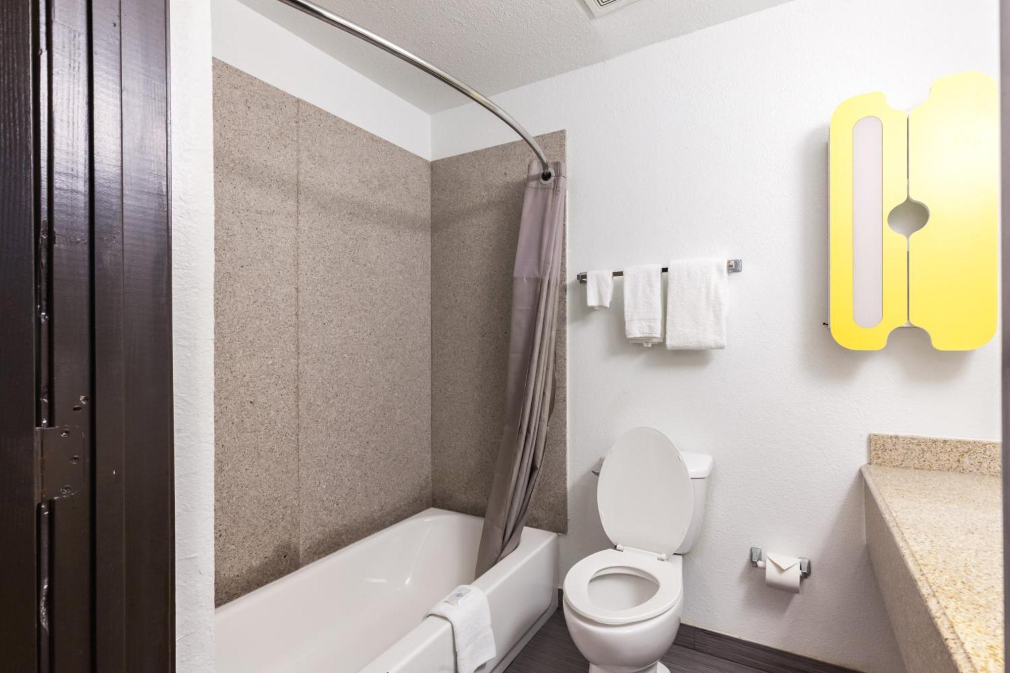 Quadruple Room Disability Access Roll Shower