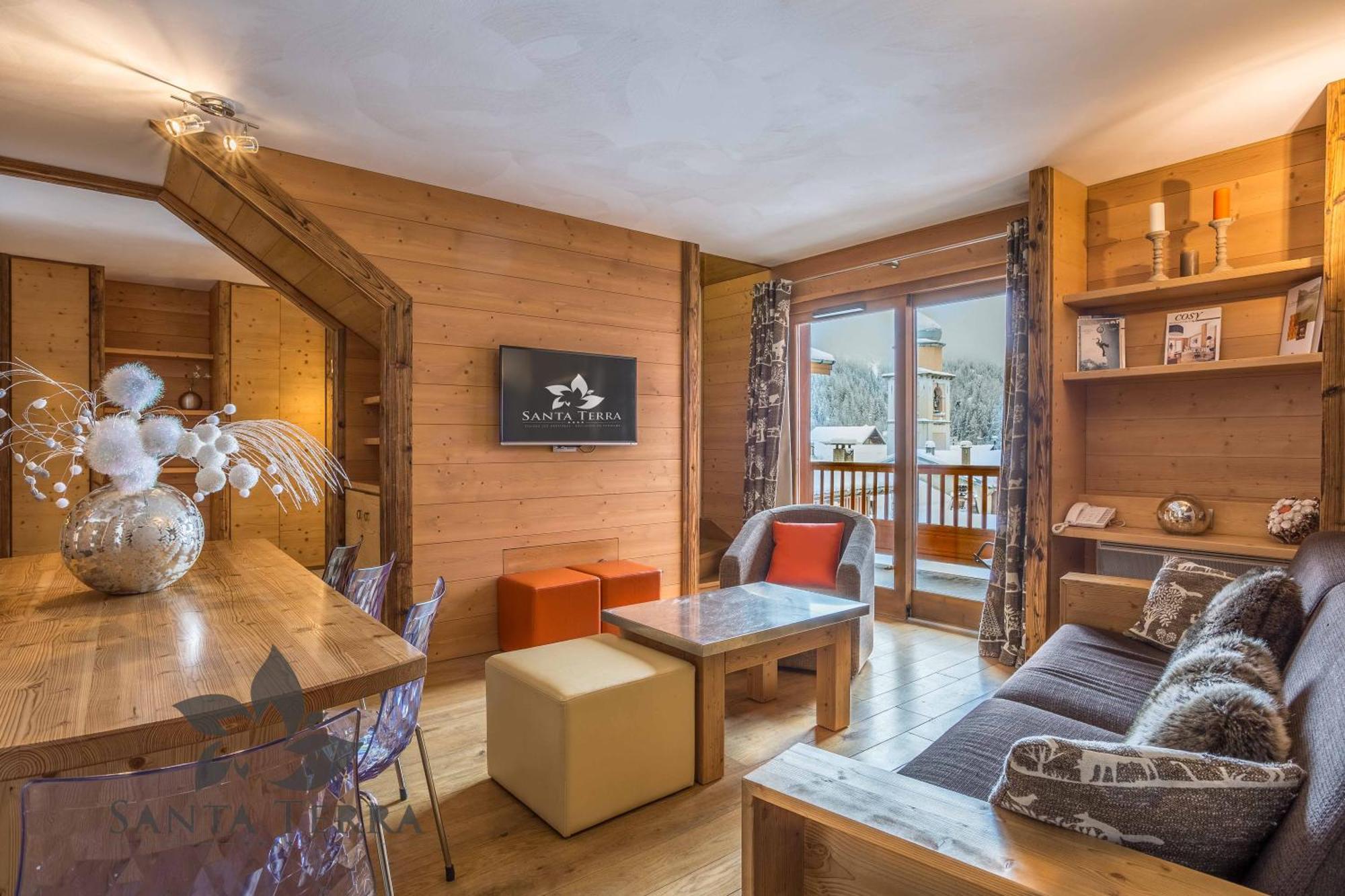 Three-Bedroom Duplex Apartment 6,683758698:JPEG