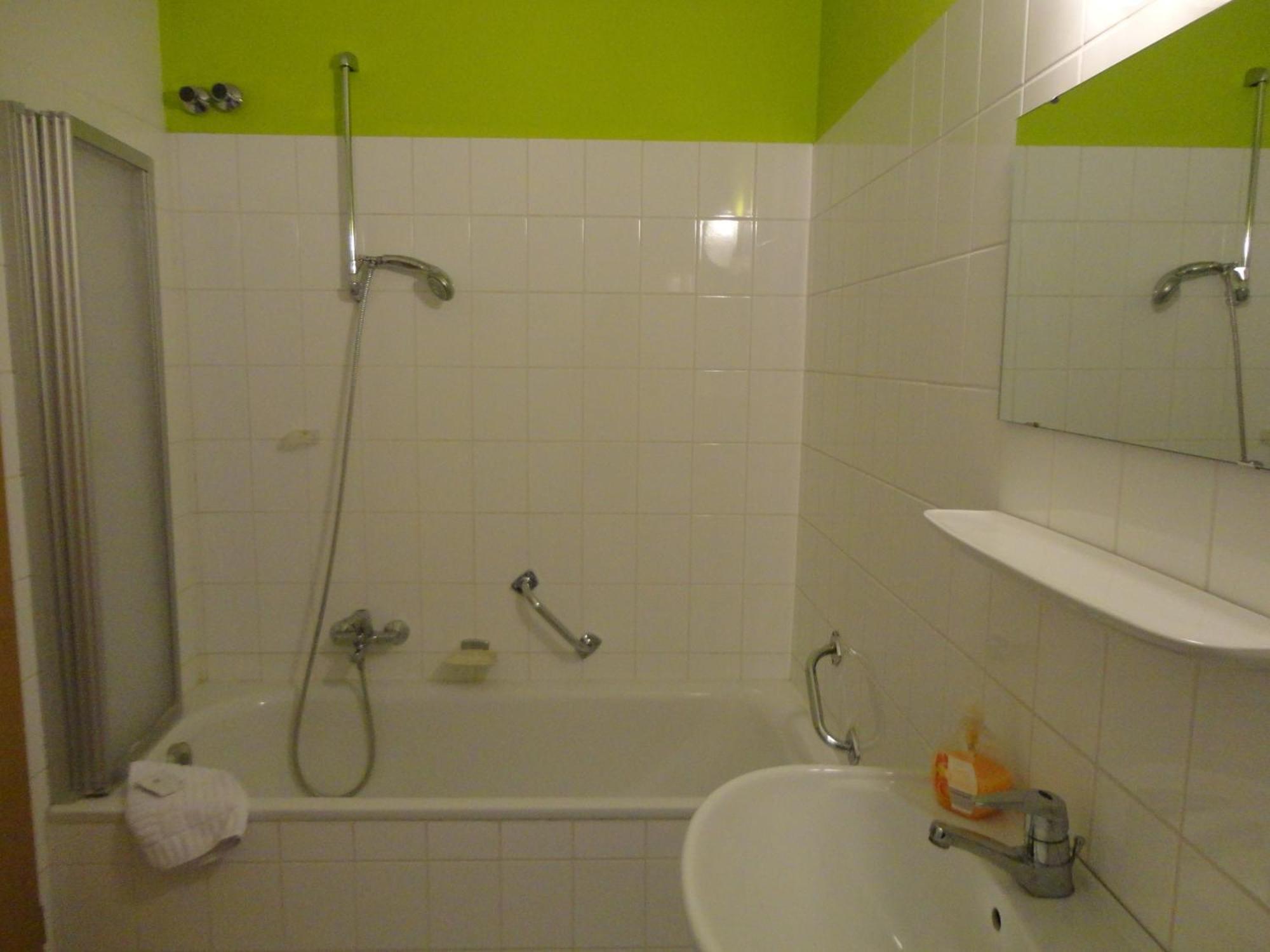 Comfort Single Room