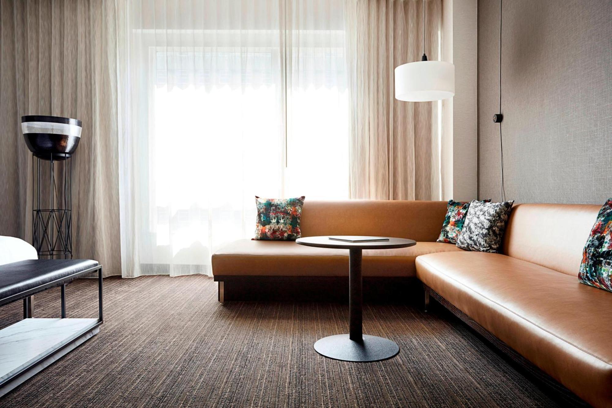 Large Executive King Room