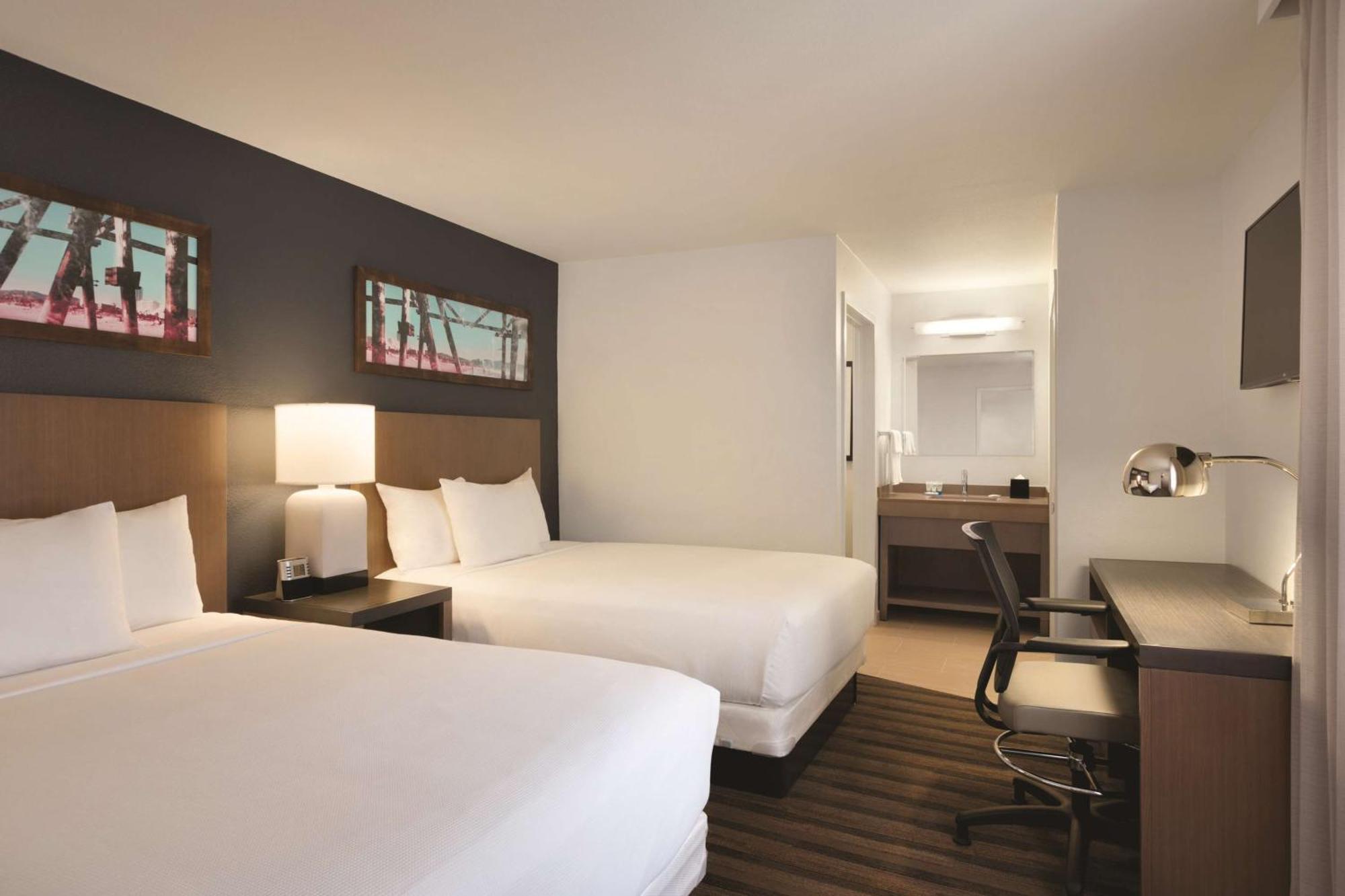 Studio Suite Two Double Beds