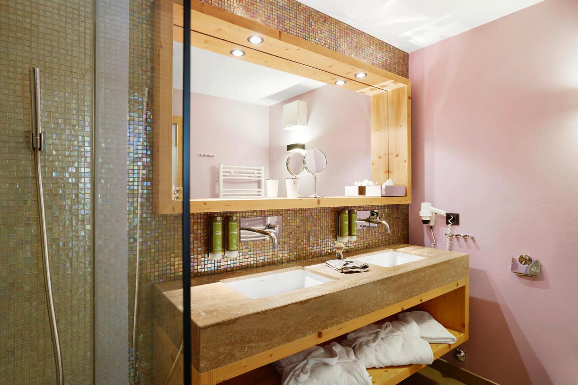 Deluxe Two-Bedroom Suite