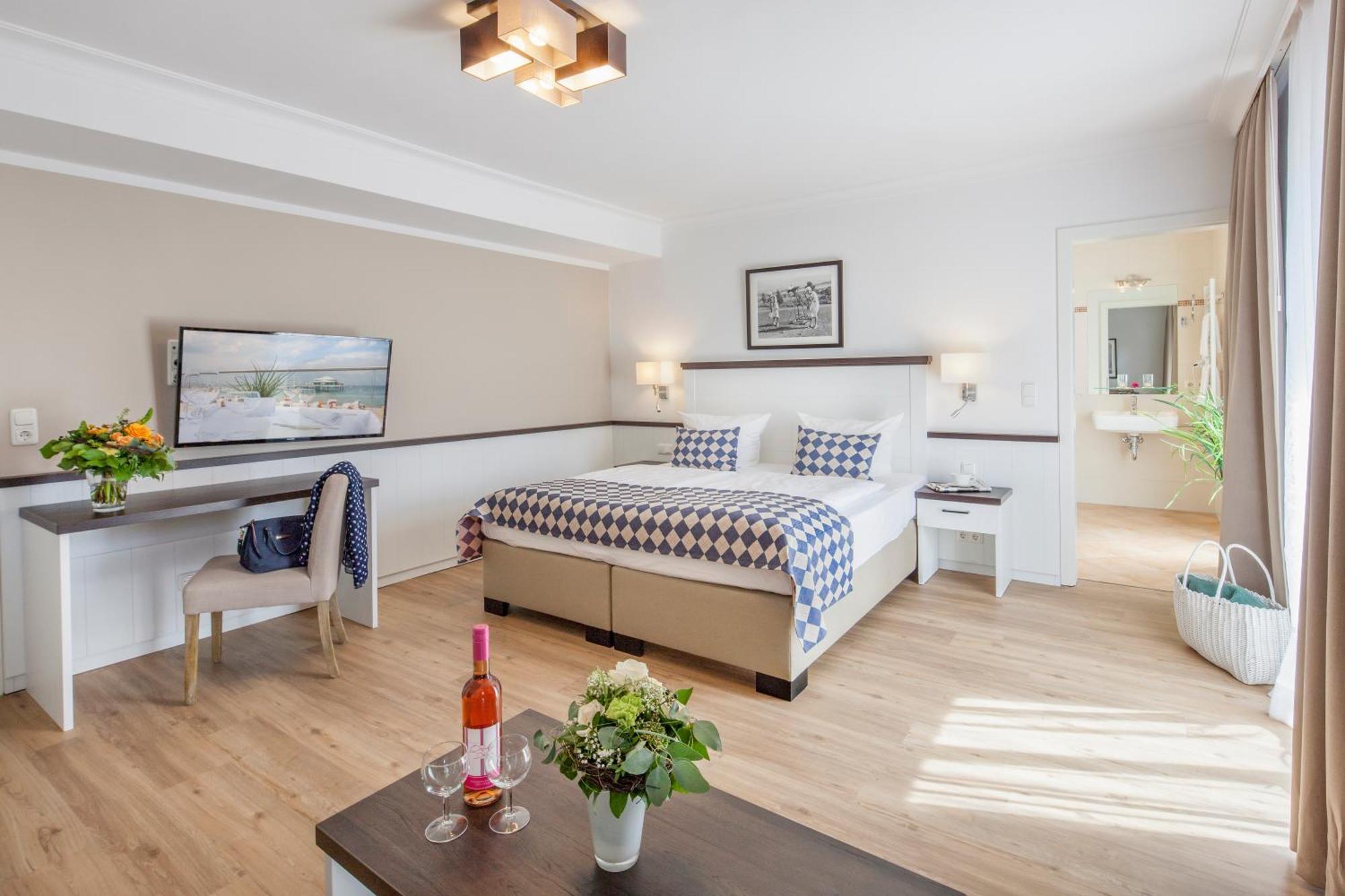 Large Double Room