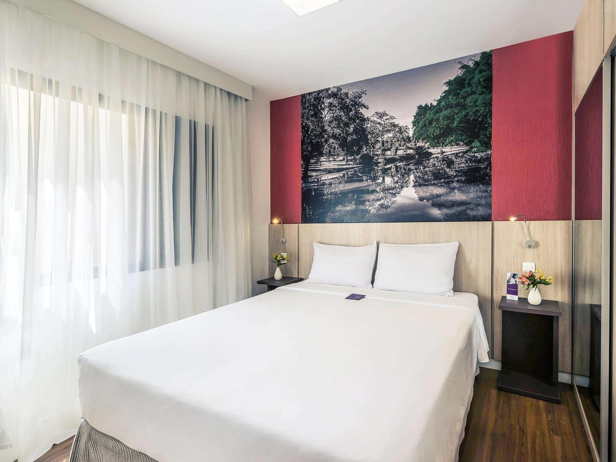 Superior Queen Suite with Sofa