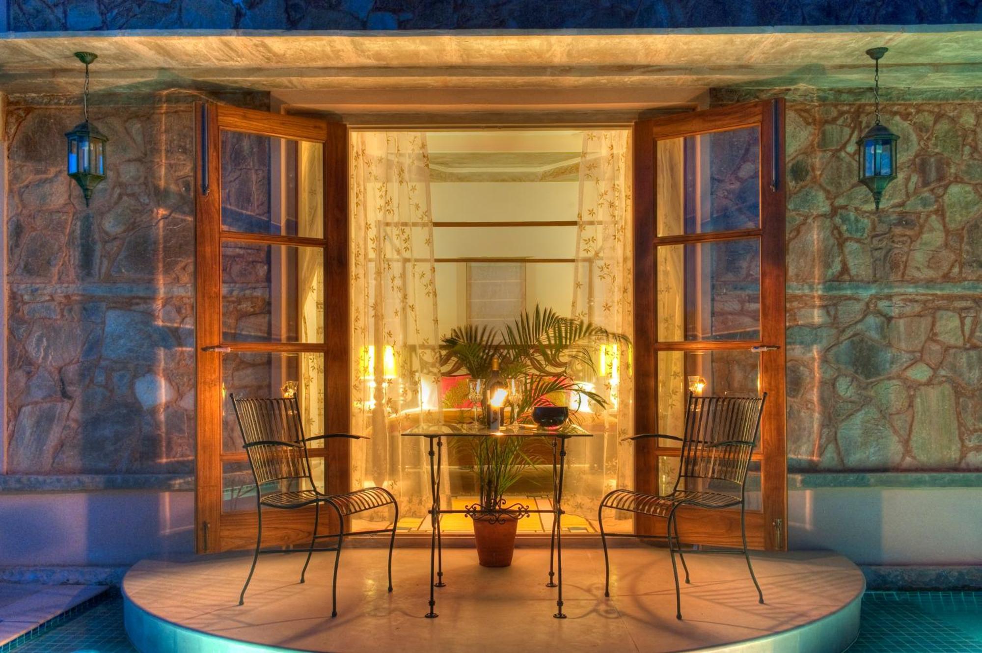 Luxury Pool and Spa Villa