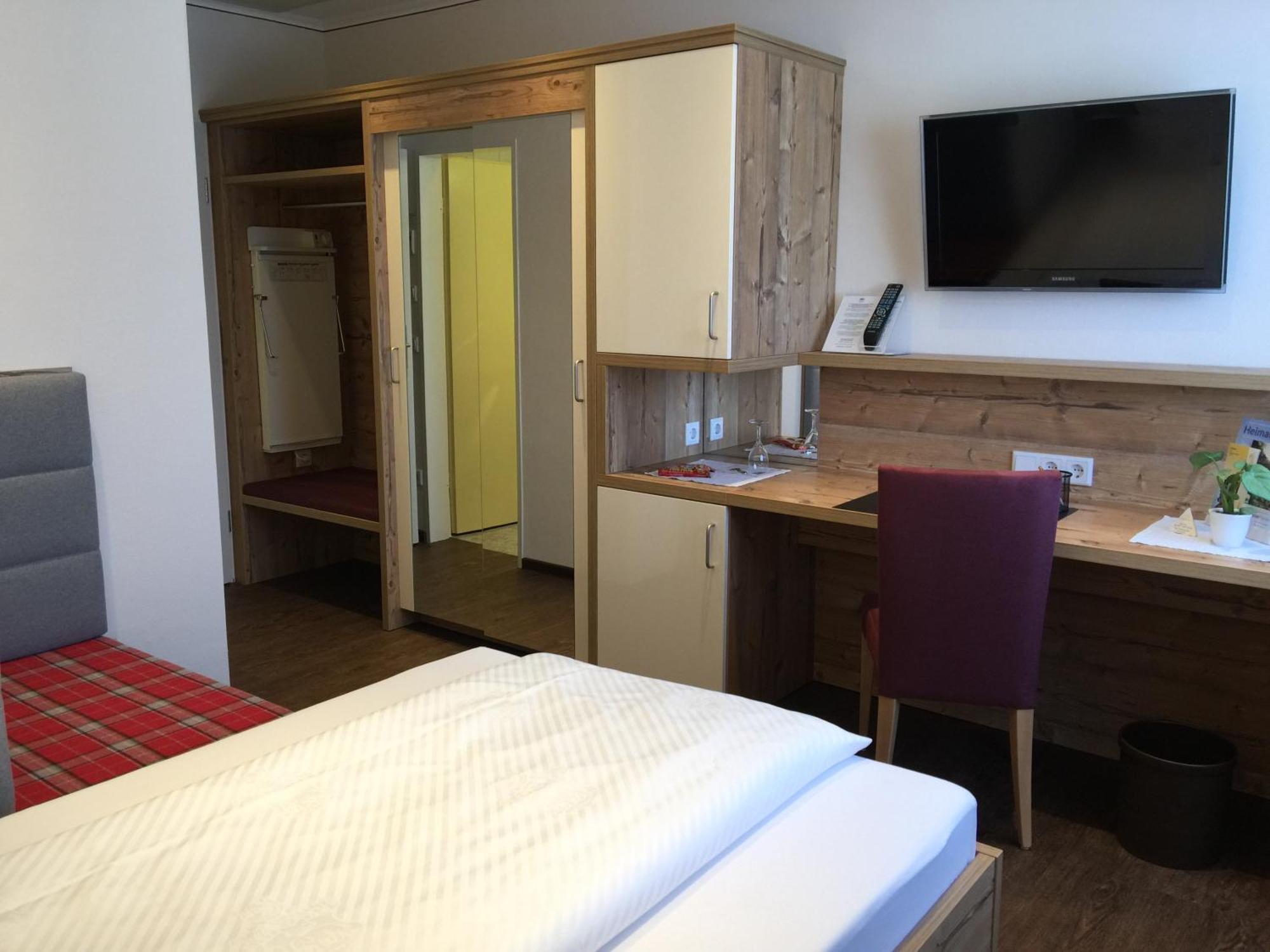 Classic Single Room