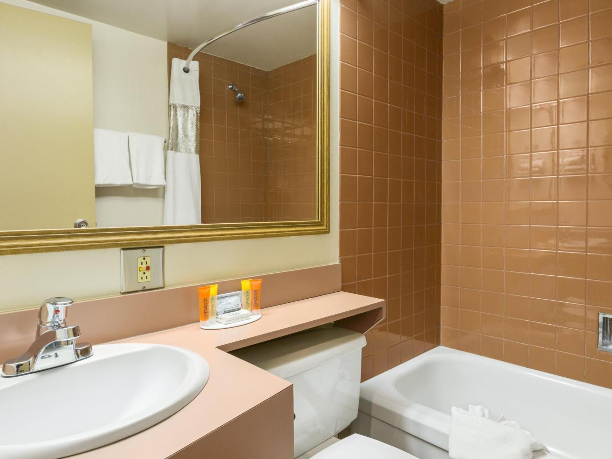 Double Room Two Double Beds Non-Smoking