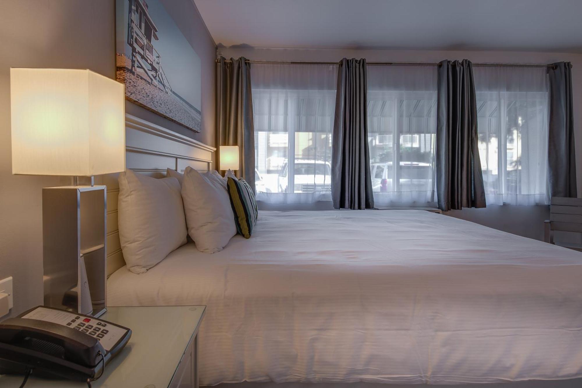 King Room Garden View