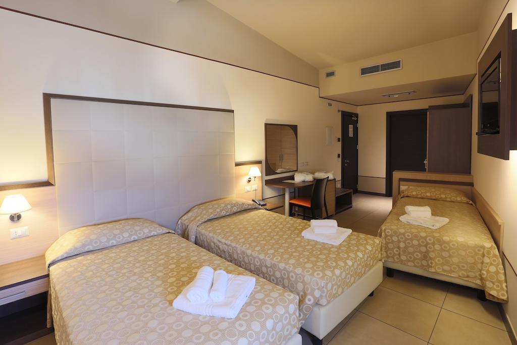 Standard Quadruple Room Balcony
