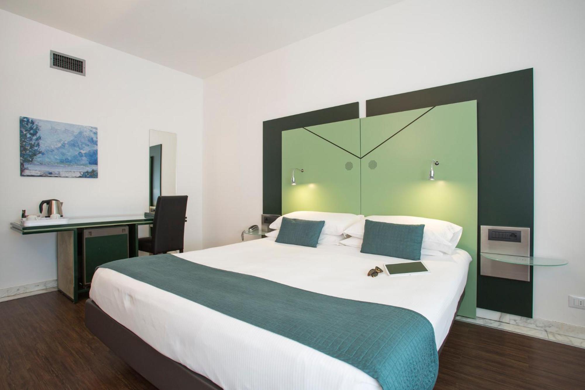 Standard Double Room,823475792:JPEG