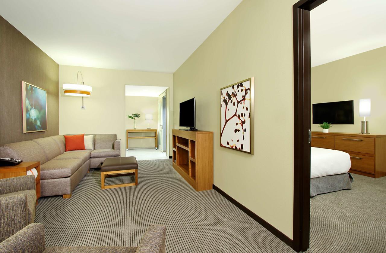 One-Bedroom King Suite with Accessible Shower - Disability Access