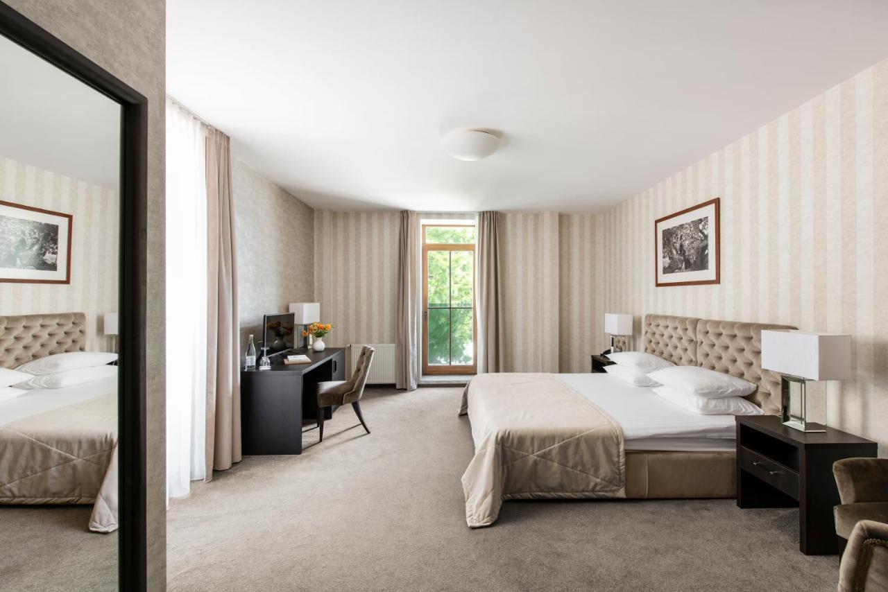 Chambre Deluxe Double ou Lits Jumeaux