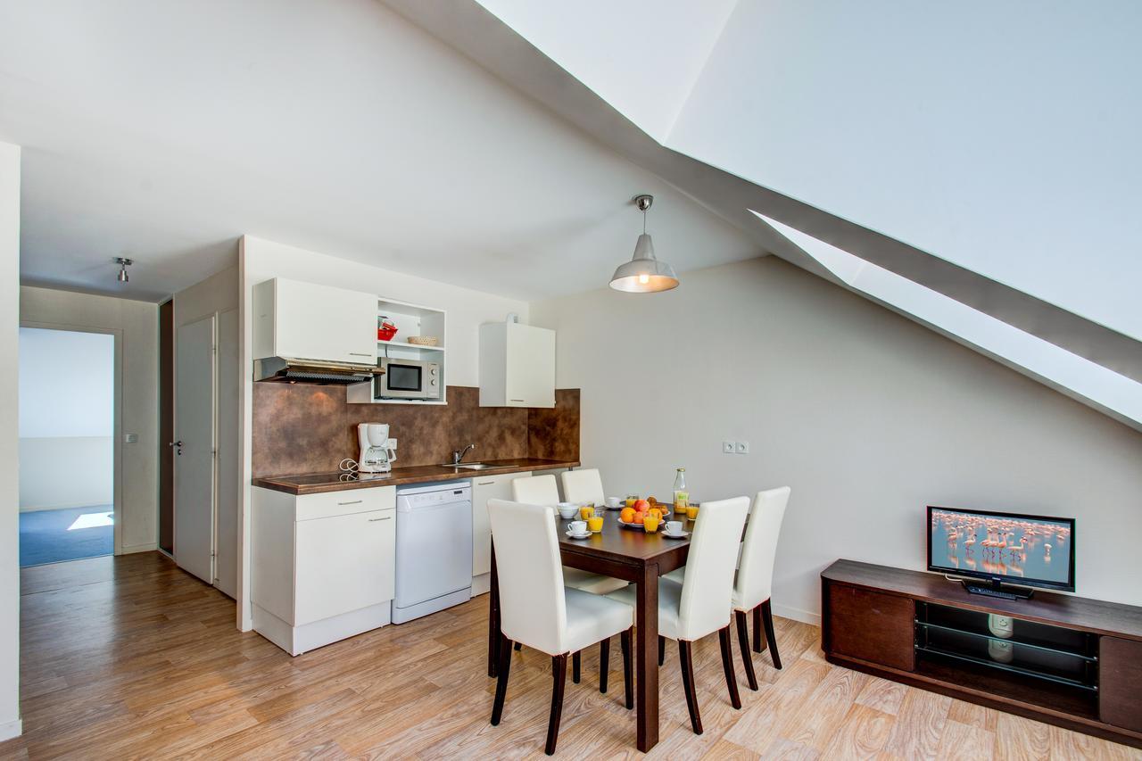 One-Bedroom Apartment,696892380:JPEG