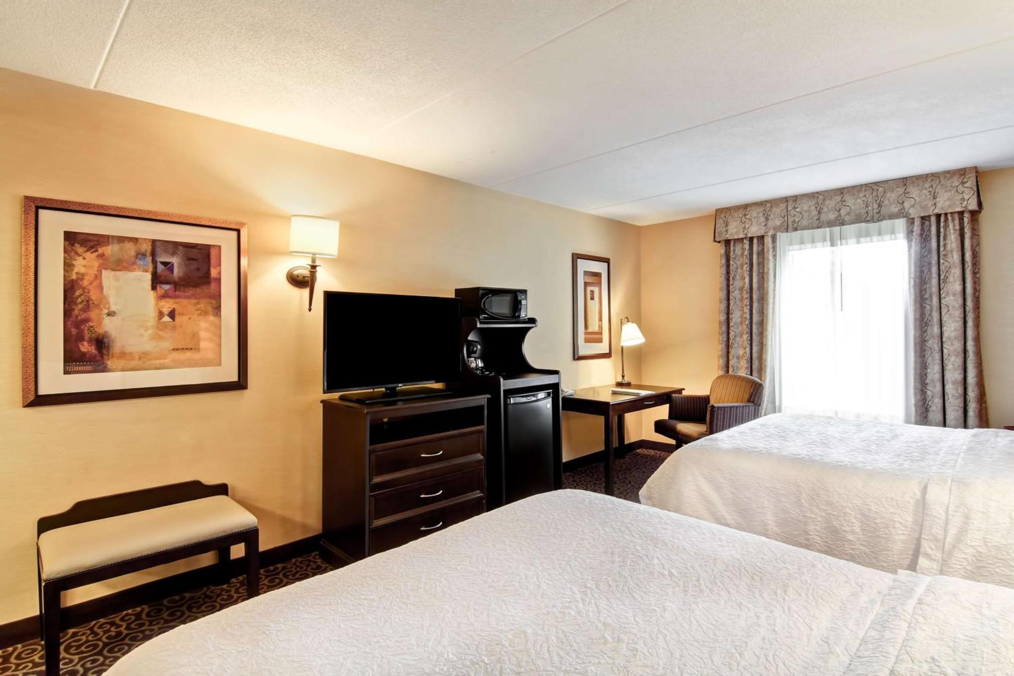 Room with Two Queen Beds - Non-Smoking