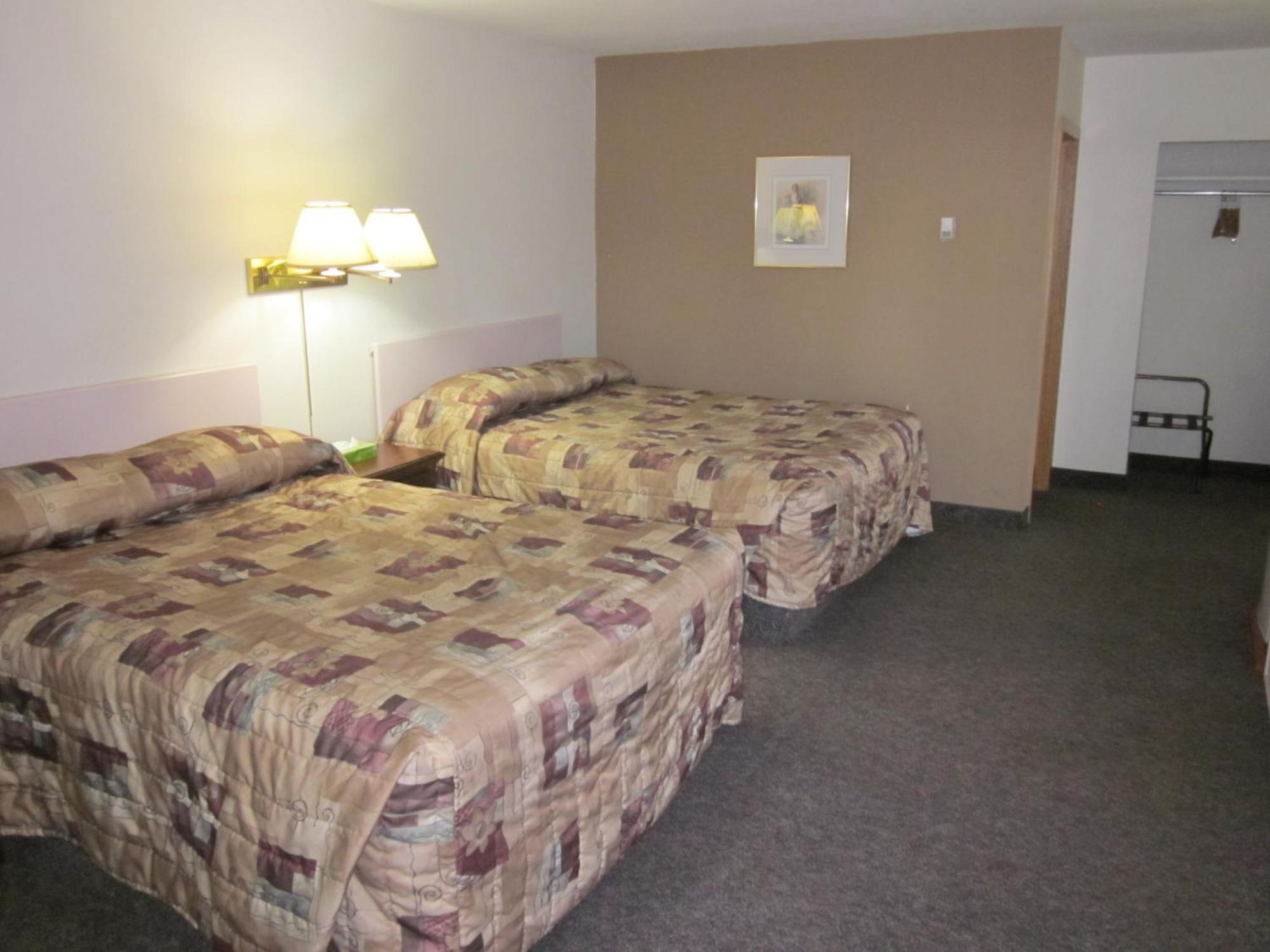 Standard Queen Room with Two Queen Beds