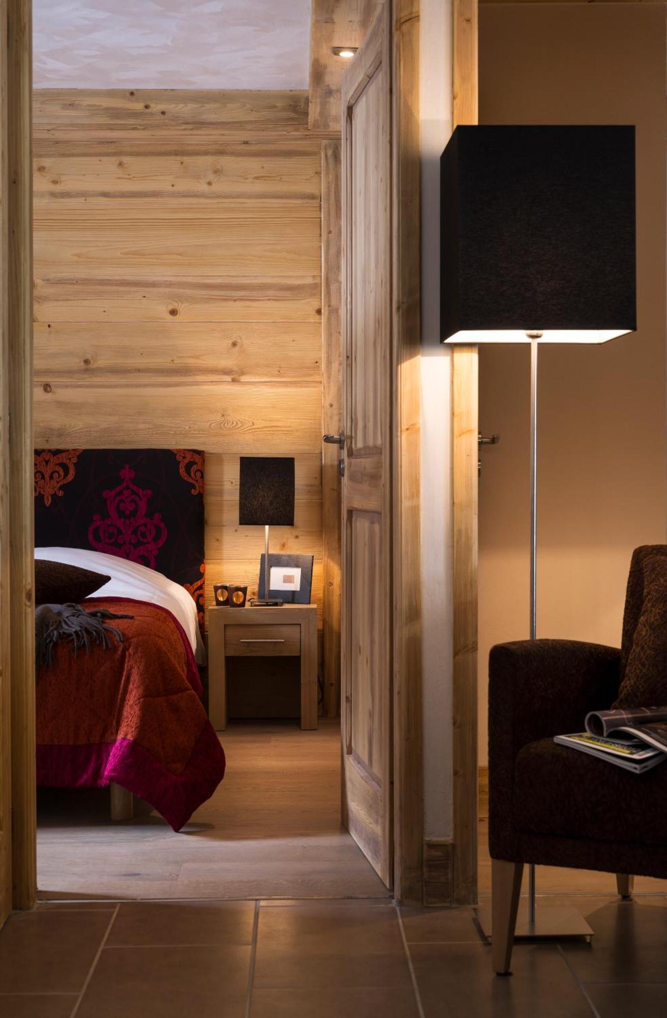 One-Bedroom Apartment Spa Access