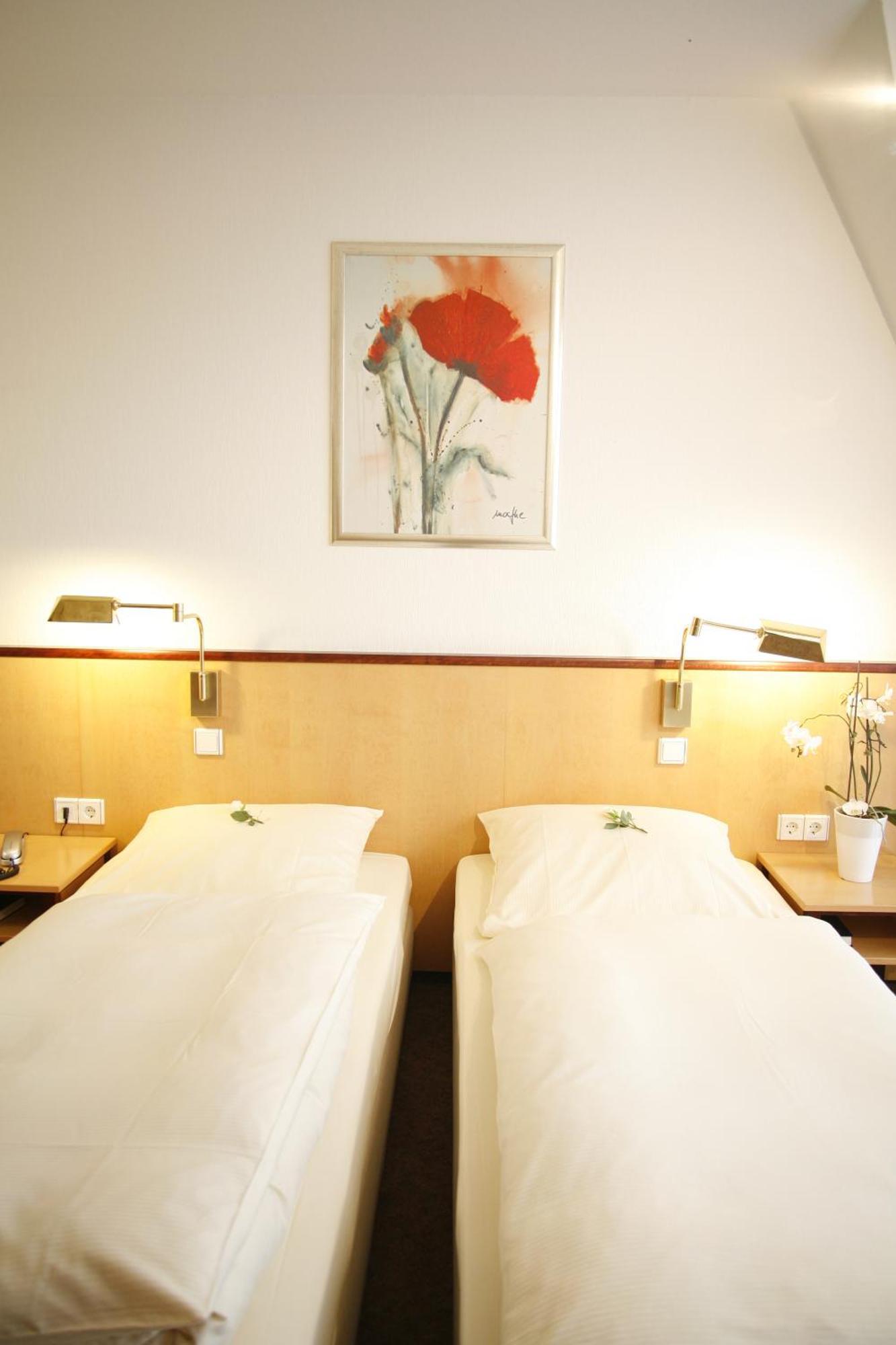 Single Room Sunny Side