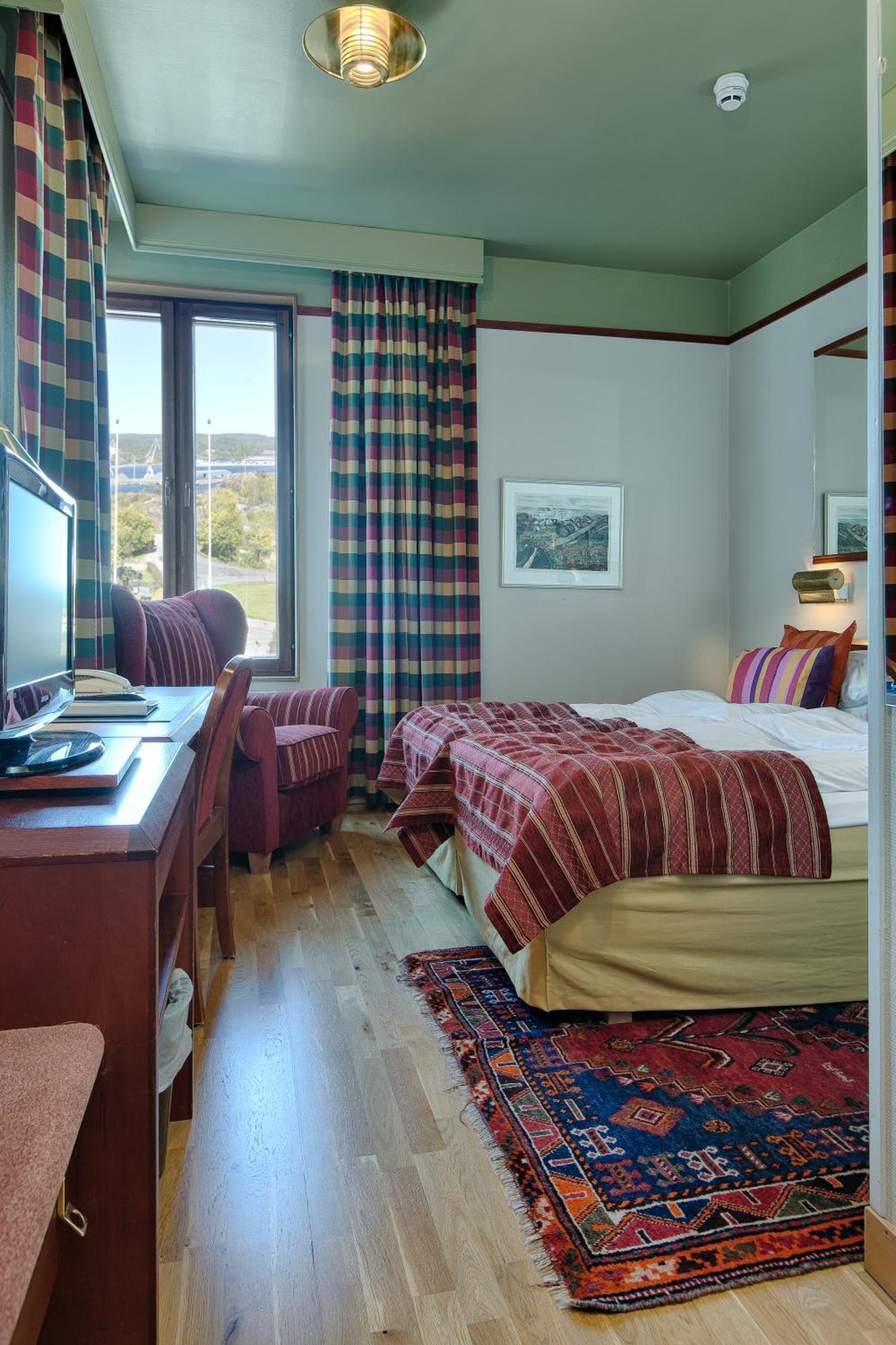 Economy Single Room