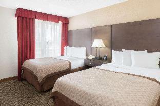 One-Bedroom Suite with Two Double Beds - Non-Smoking