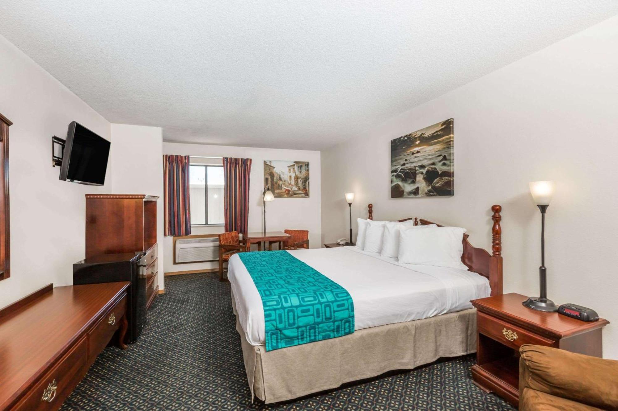 King Room - Disability Access/Non-Smoking