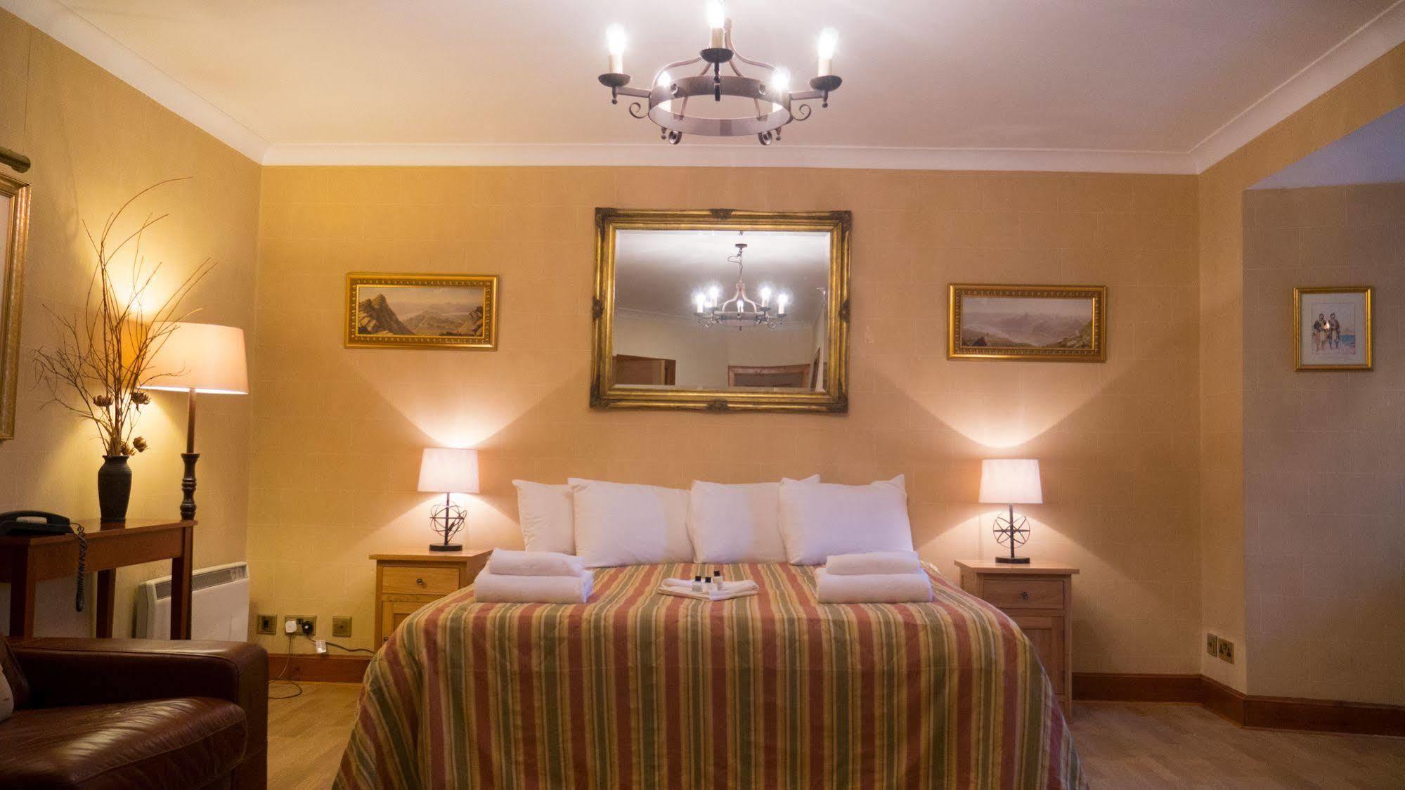 Superior Double or Twin Room,1589435186:JPEG