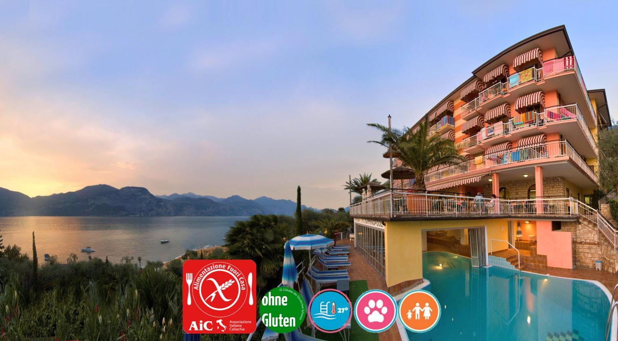 Camera Familiare con Balcone