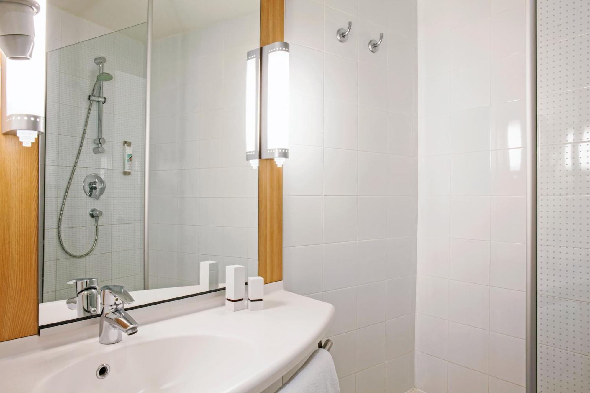 Double Room,1772899462:JPEG