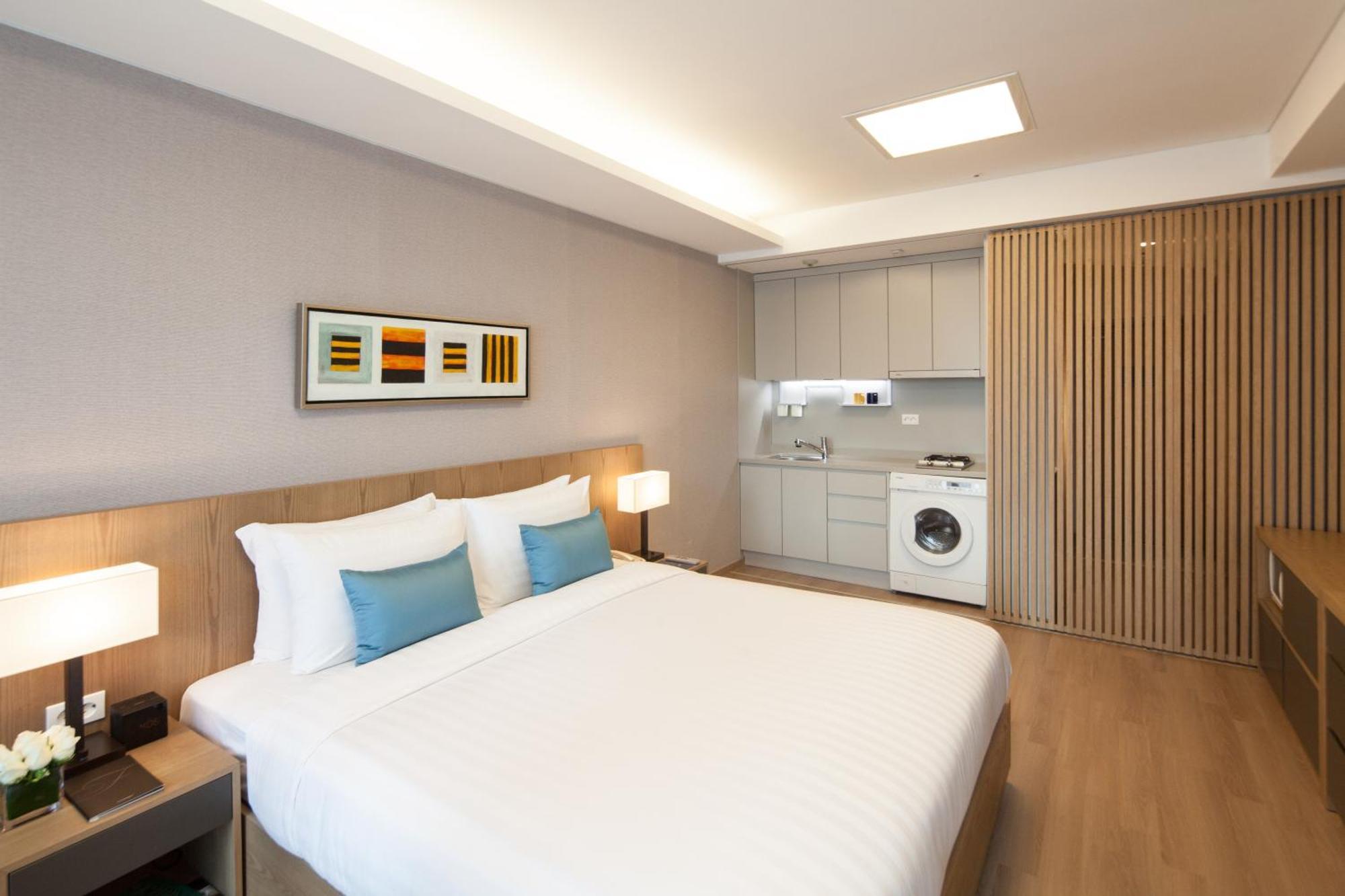 Double Studio