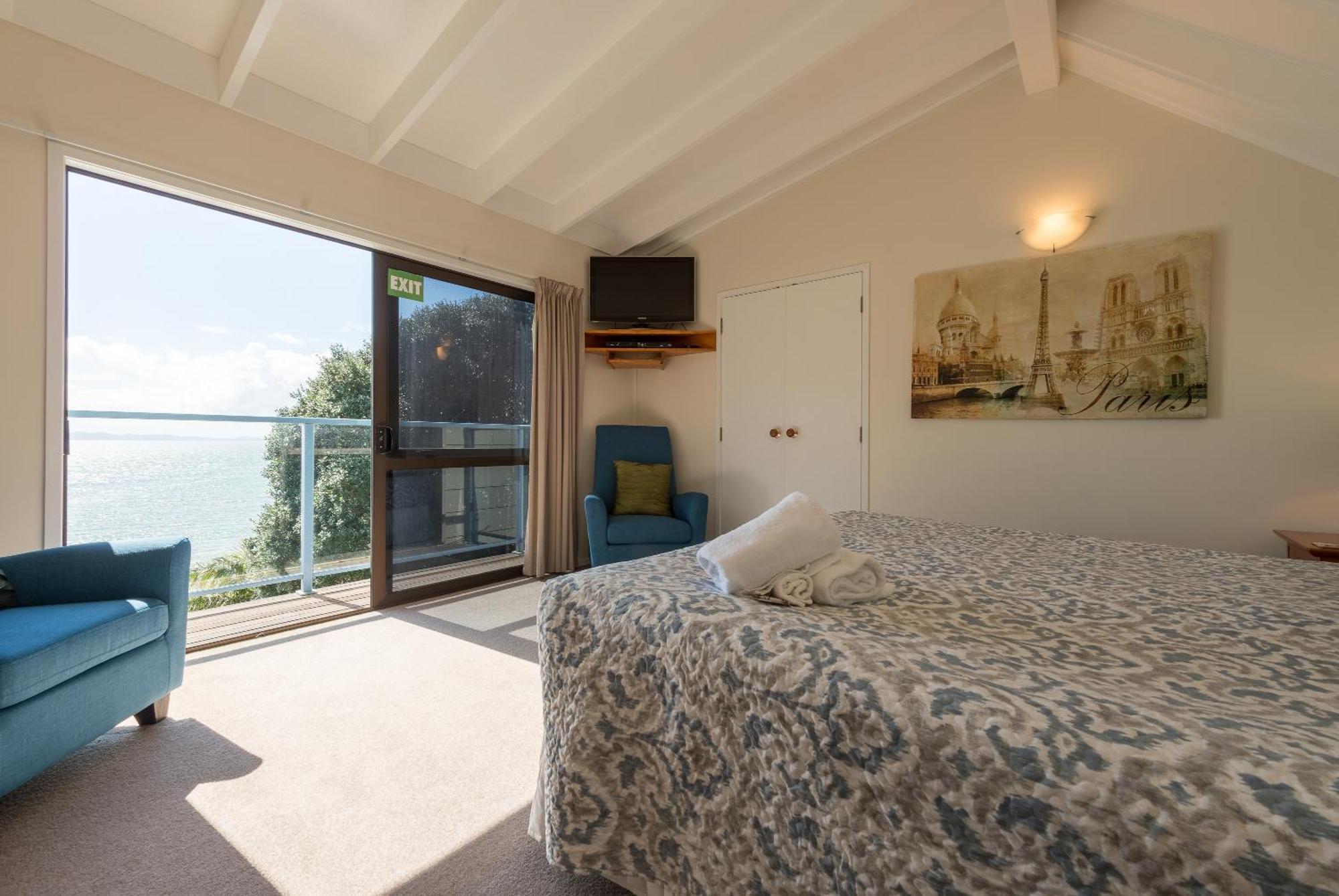 Three-Bedroom Apartment Ocean View