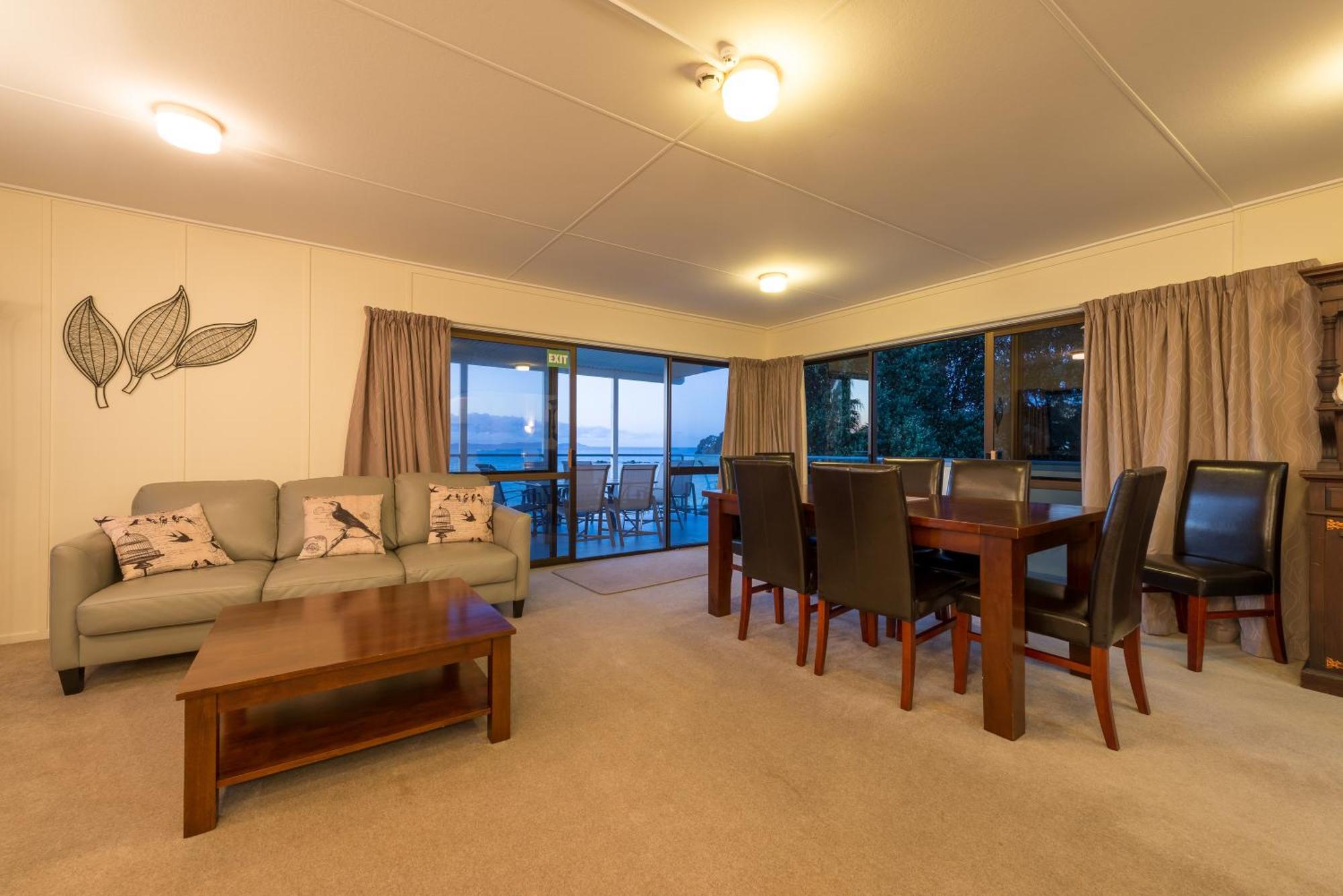 Six-Bedroom Apartment Ocean View