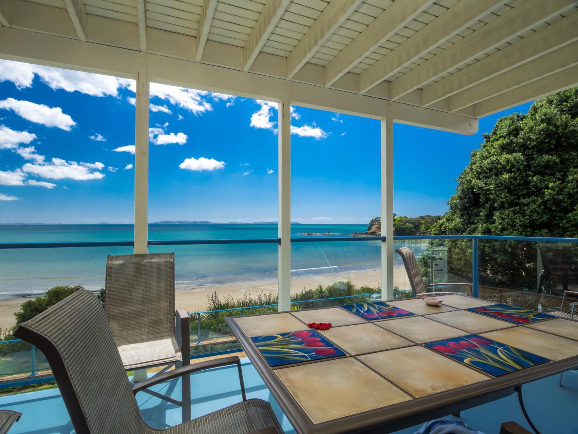 Six-Bedroom Apartment Ocean View