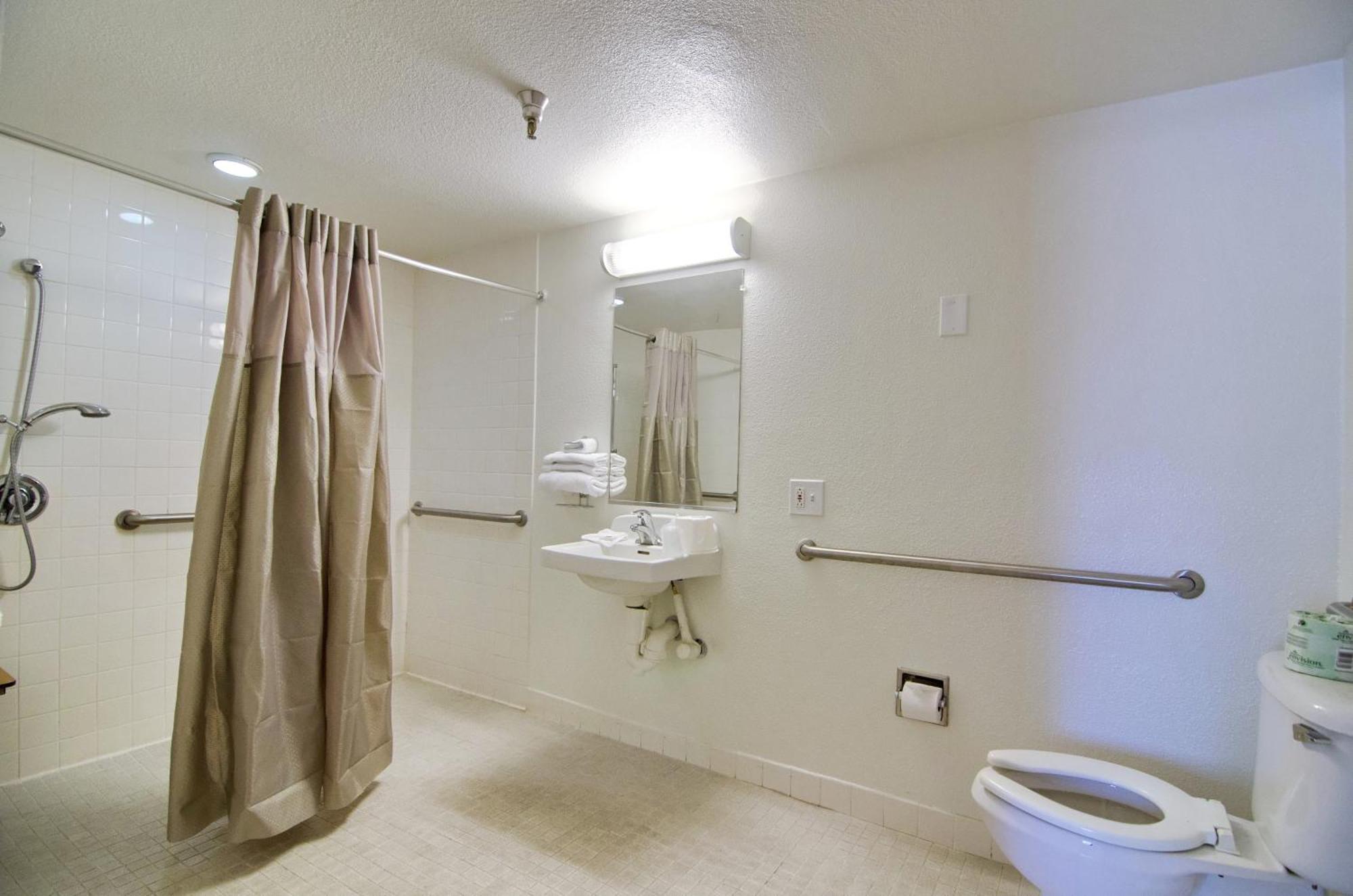 Quadruple Room - Disability Access