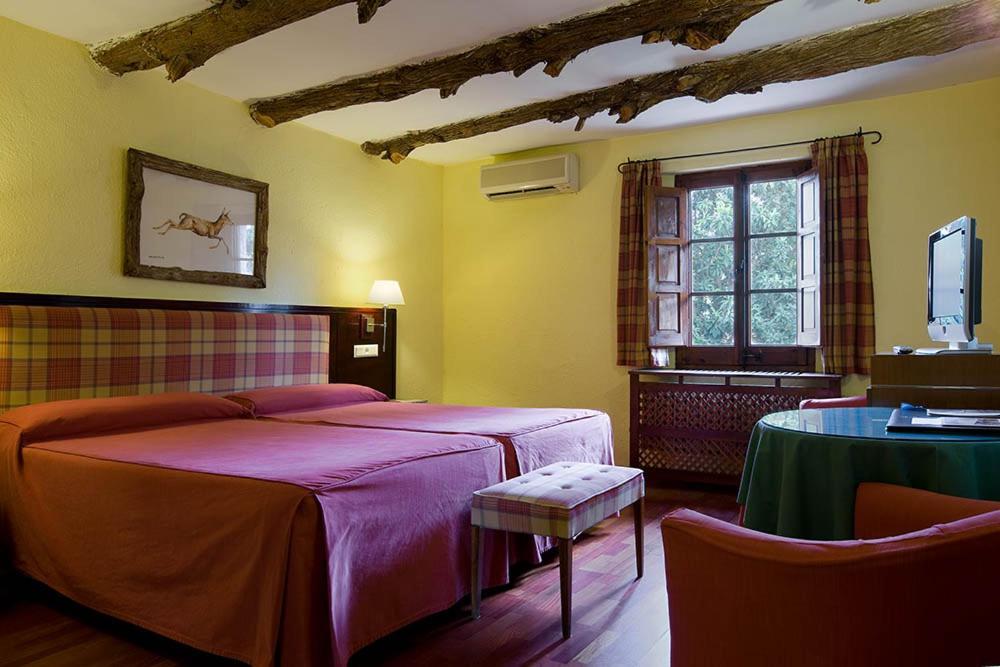 Double Room,1709730096:JPEG