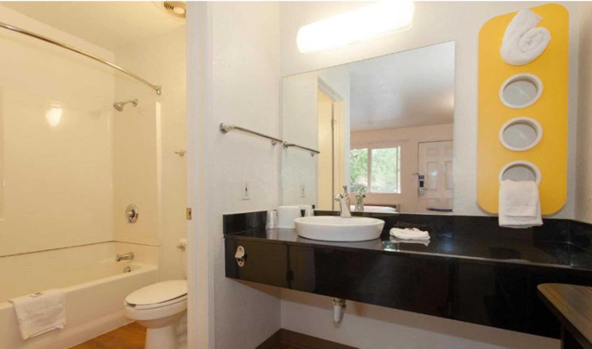 Deluxe Double Room Non-Smoking