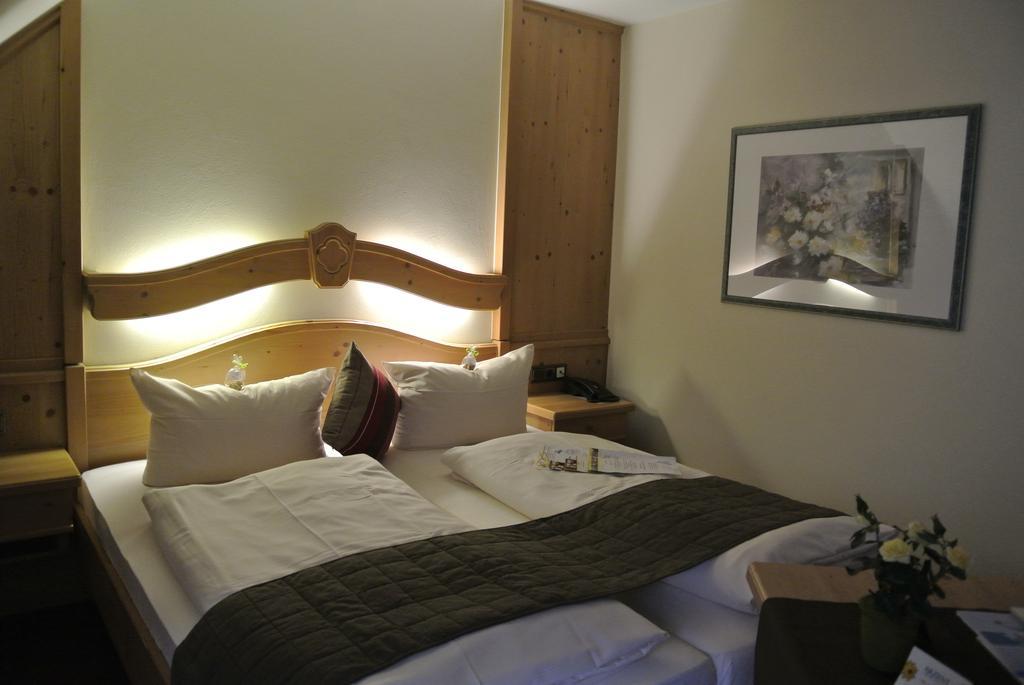 Dreibettzimmer