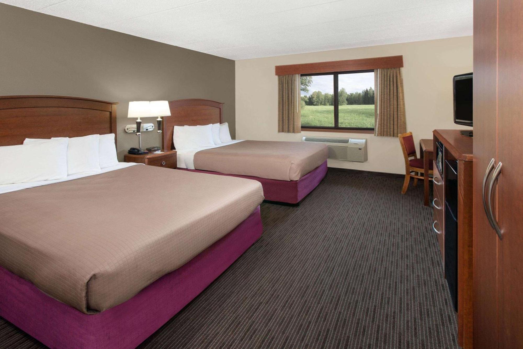 Queen Room with Two Queen Beds - Non-Smoking