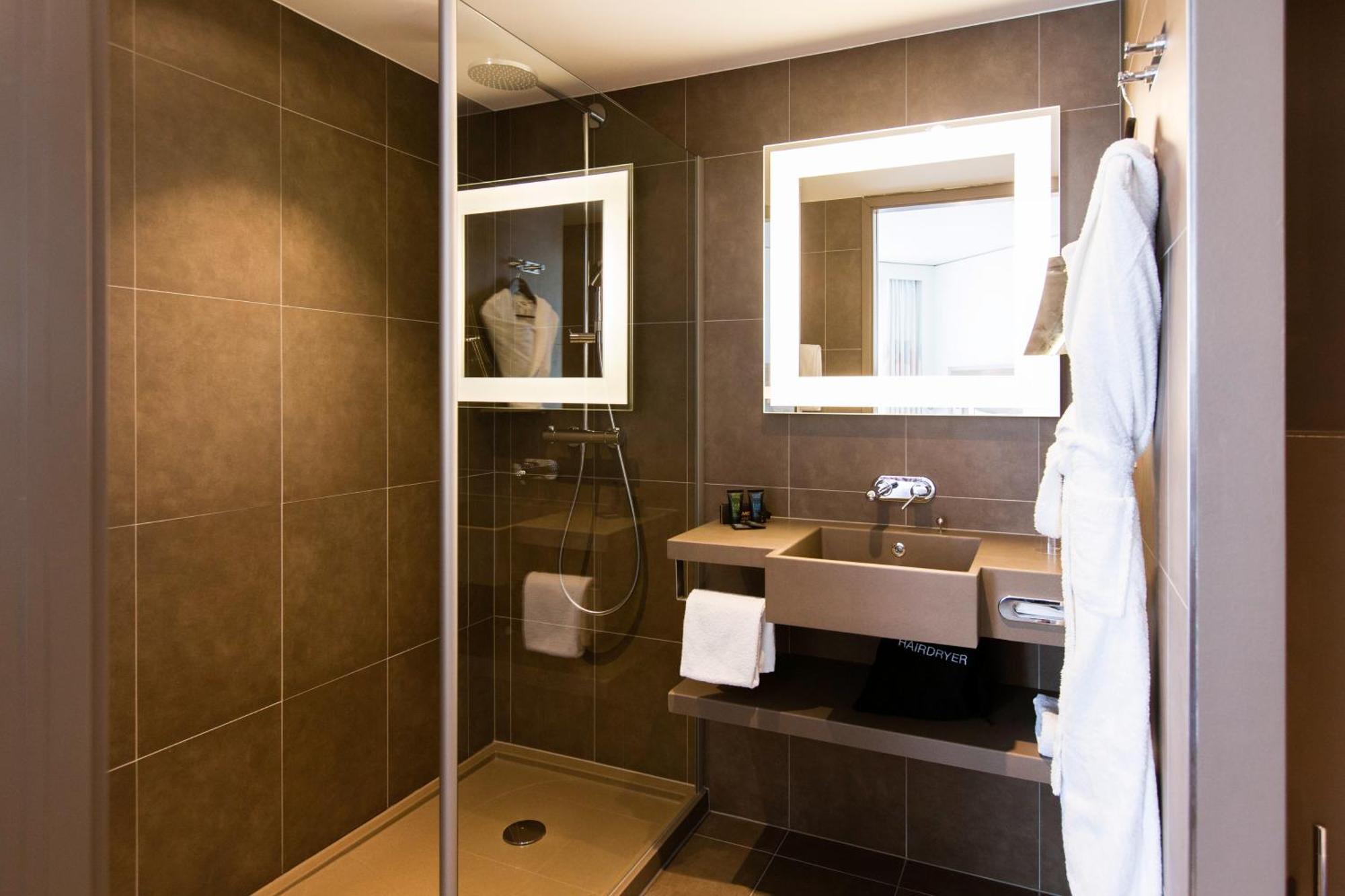 Junior Suite,1765925268:JPEG